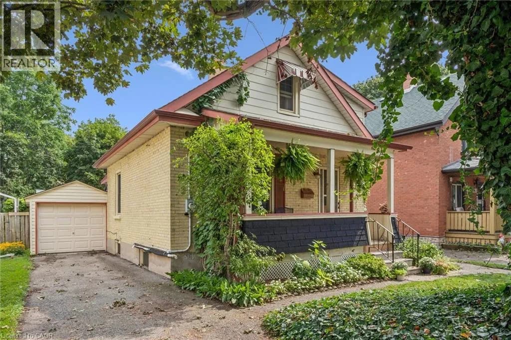 153 HEWAT Street — photo 2 of 37