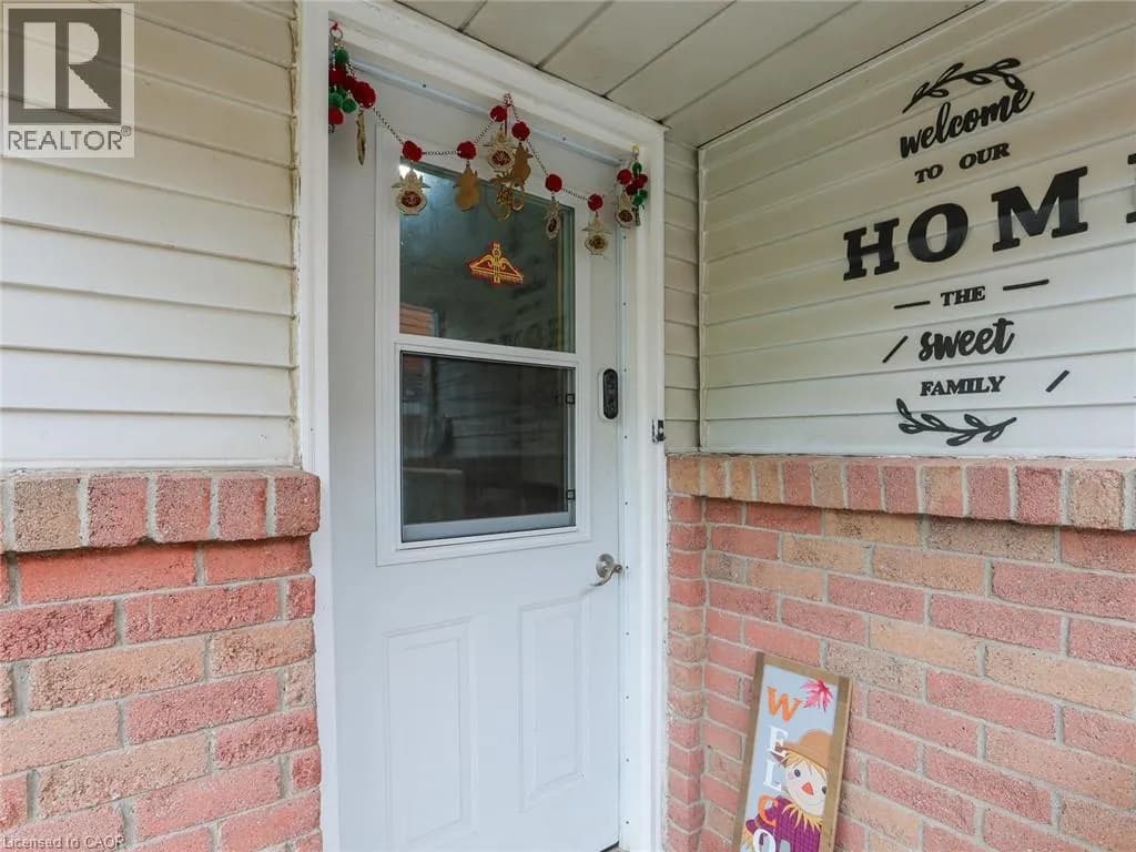 128 MACATEE Place — photo 4 of 50