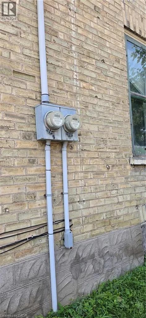 263 MILL Street — photo 3 of 4