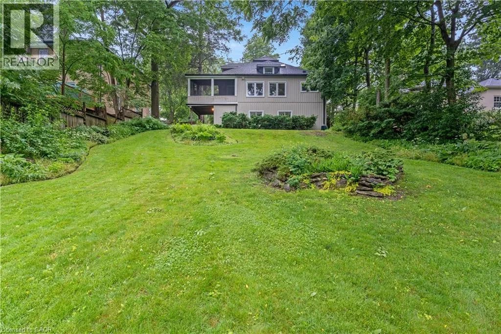 136 BLAIR Road — photo 4 of 42