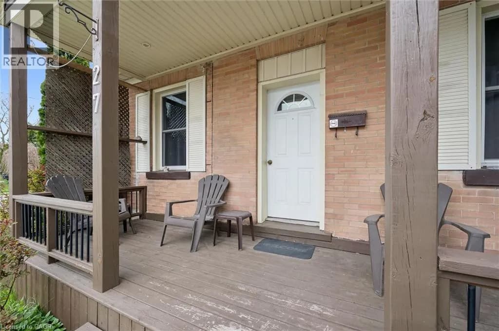 27 ROSEVIEW Avenue — photo 5 of 45