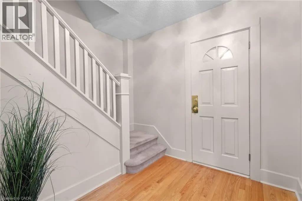 188 WENTWORTH Avenue — photo 4 of 39