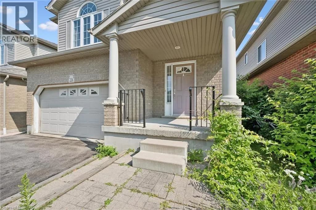 226 SLEAFORD Street — photo 4 of 49