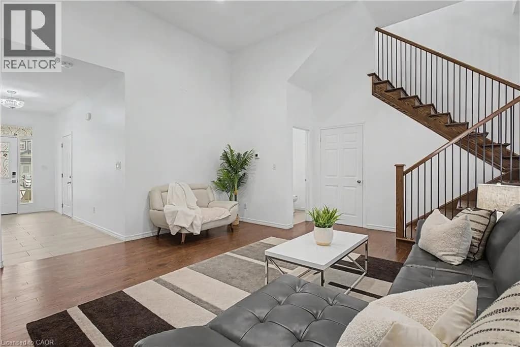 79 BEAUCHAMP Drive — photo 5 of 47