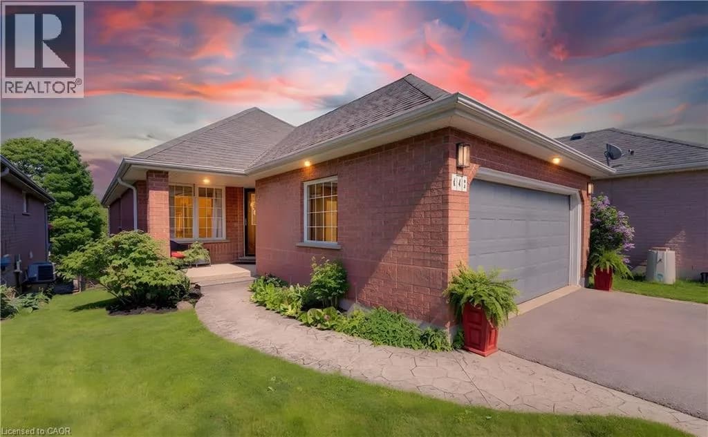 442 SANDBANKS Crescent