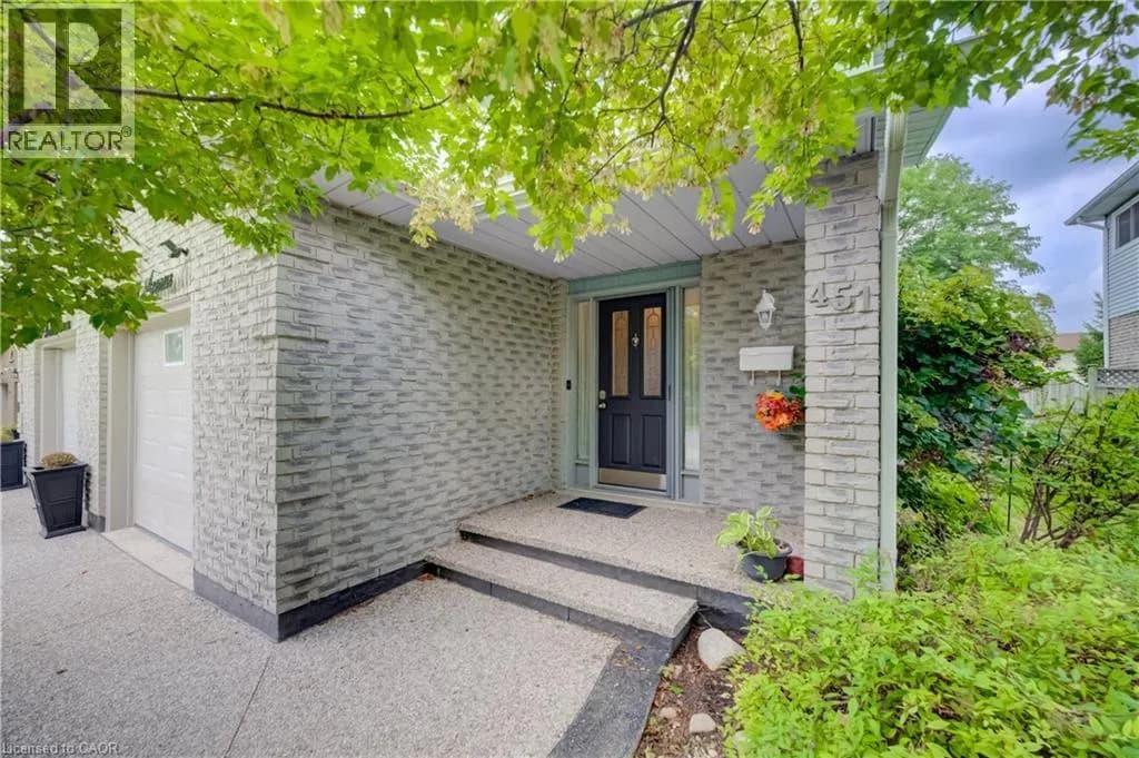 451 BURNETT Avenue — photo 3 of 43