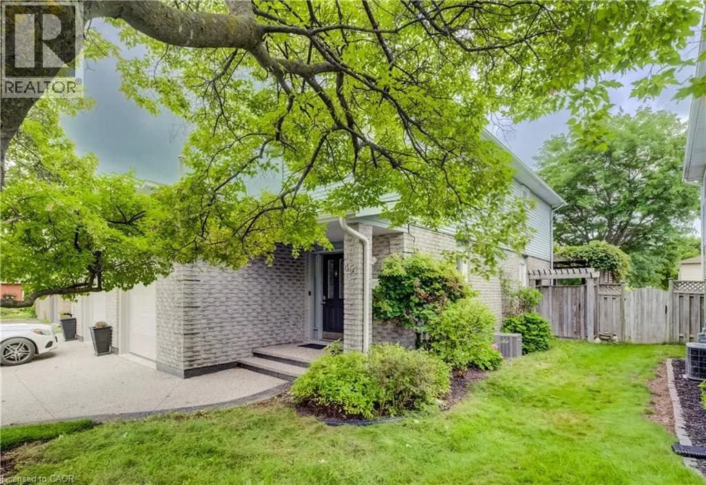 451 BURNETT Avenue — photo 4 of 43