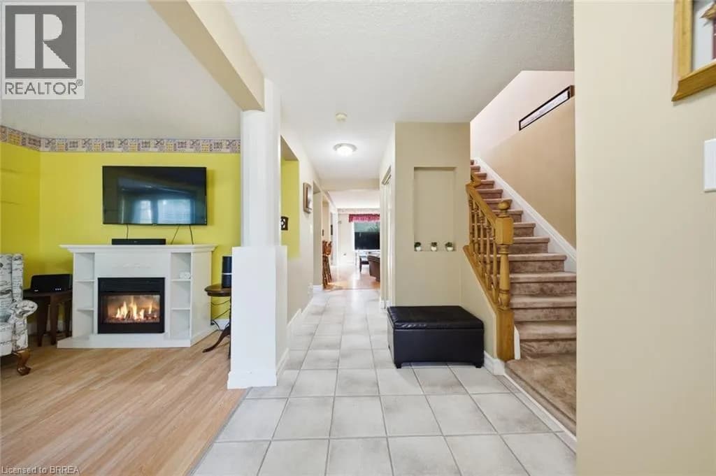 20 MELRAN Drive — photo 5 of 37