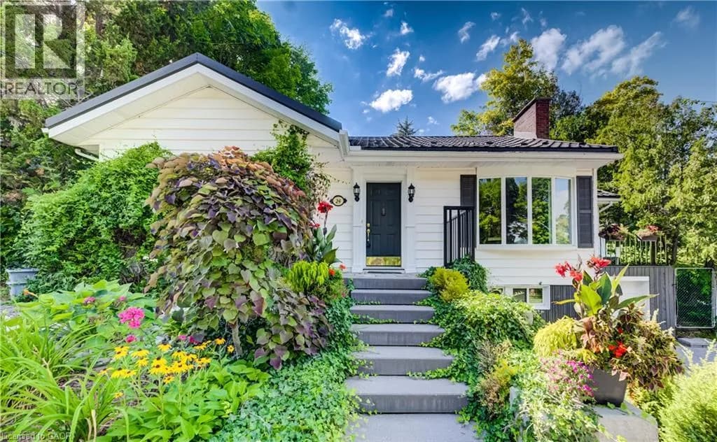 24 FOREST Road — photo 4 of 50