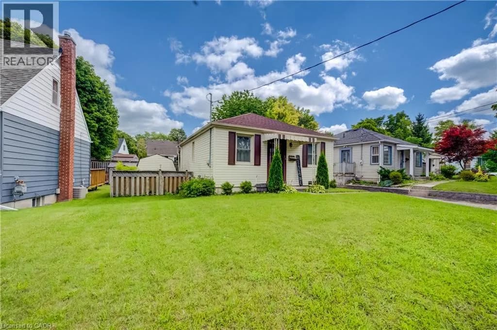 34 ST CLAIR Avenue — photo 3 of 29