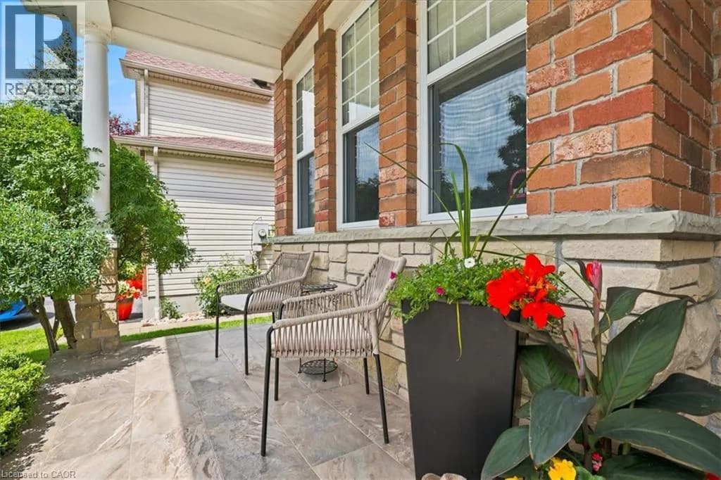 70 HAWKSWOOD Drive — photo 4 of 50