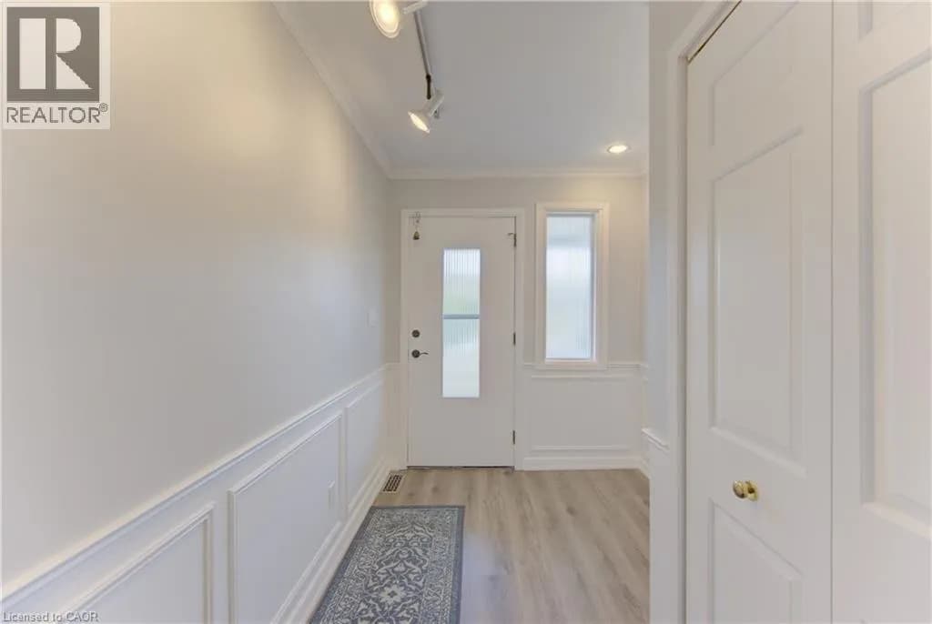 139 TRAFALGAR Avenue — photo 4 of 50