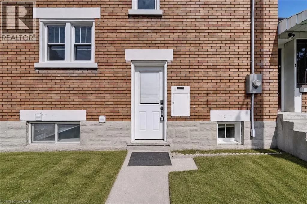 147 COURTLAND Avenue E — photo 3 of 40