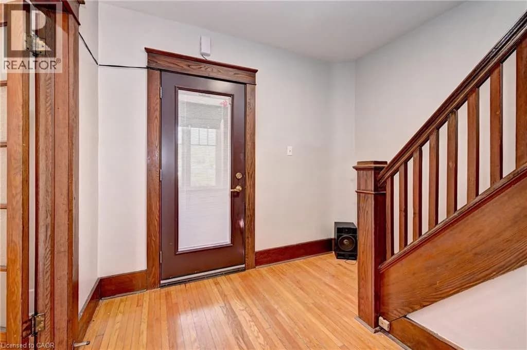 147 COURTLAND Avenue E — photo 5 of 40