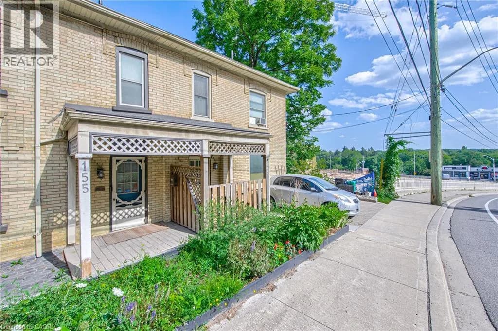153 FOUNTAIN Street N