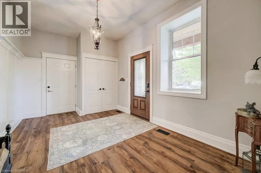 35 SCHWEITZER Street — photo 4 of 50
