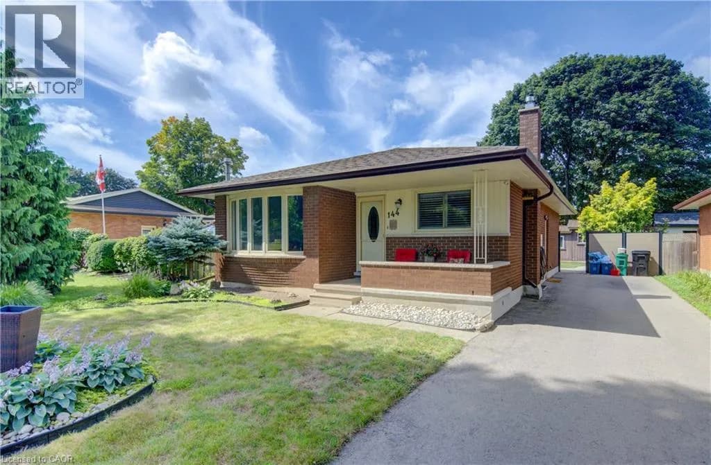 144 HOLBORN Drive — photo 3 of 45