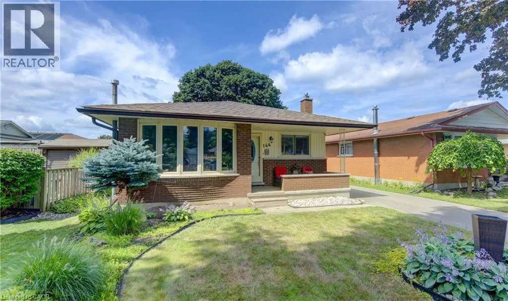 144 HOLBORN Drive — photo 4 of 45