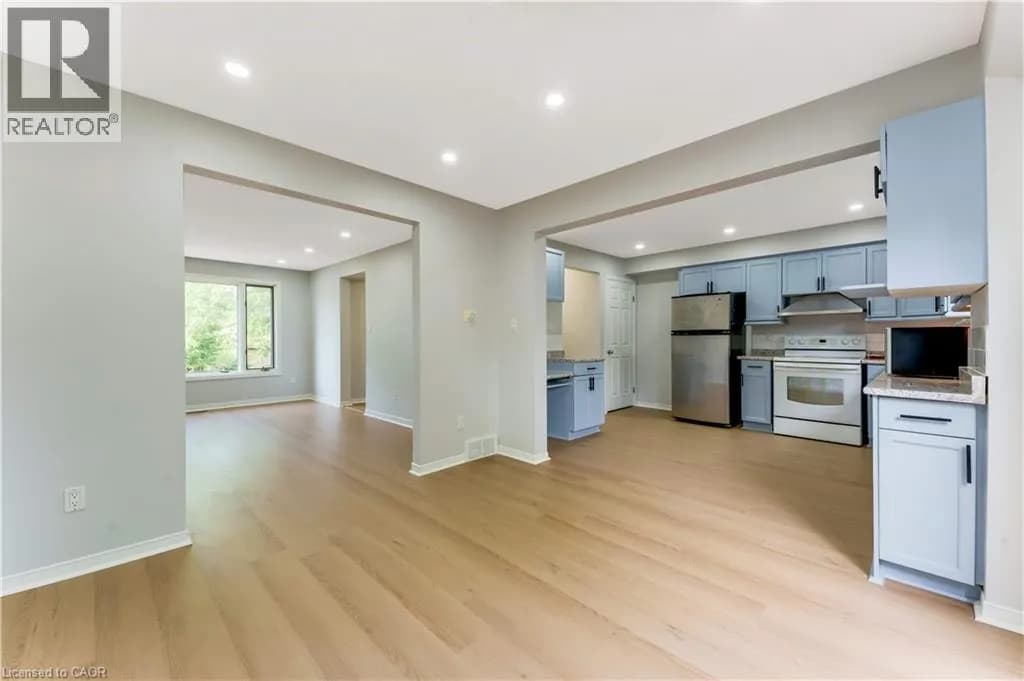 68 OLD HURON Court — photo 4 of 42