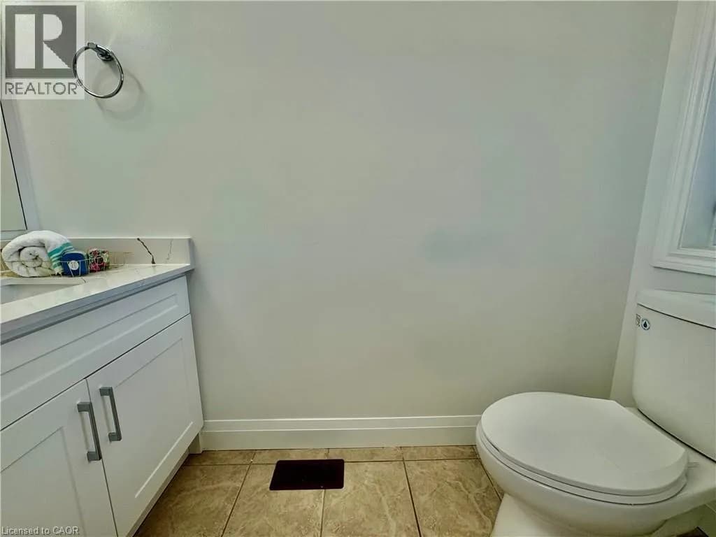 56 LENA Crescent — photo 5 of 33