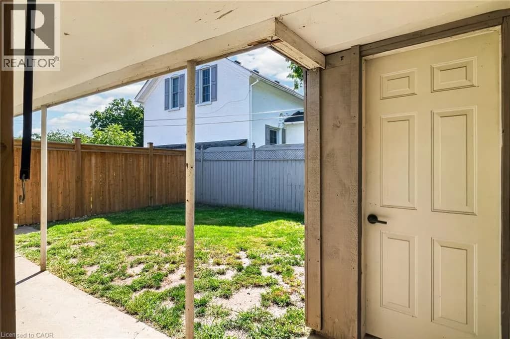 21 CEDAR Street — photo 5 of 40