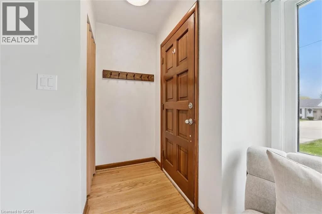 8 GORDON Street — photo 4 of 35