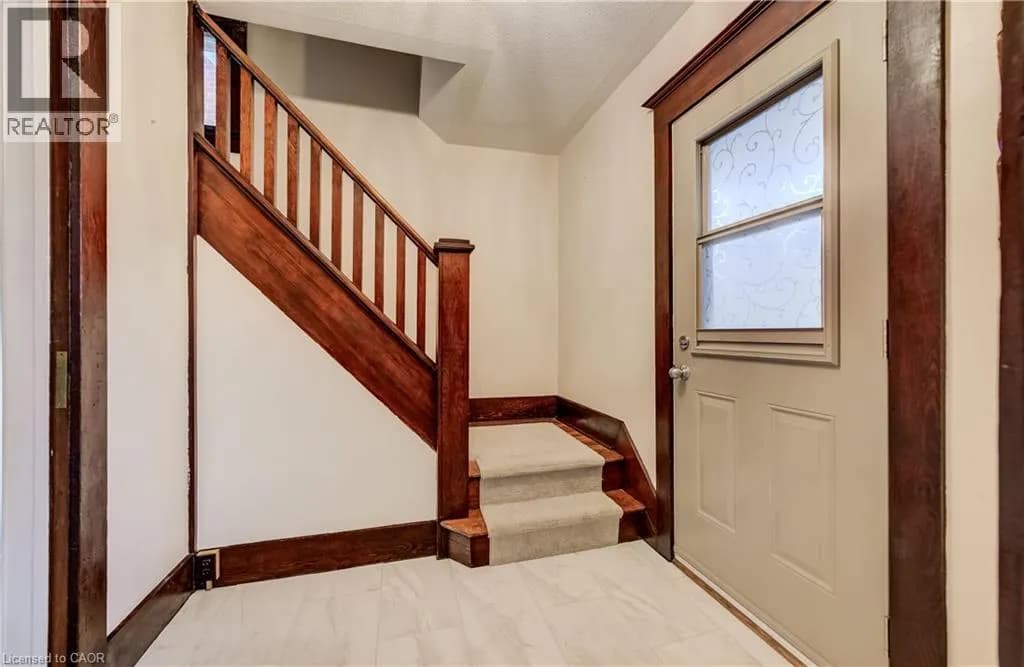 156 GLASGOW Street — photo 3 of 45