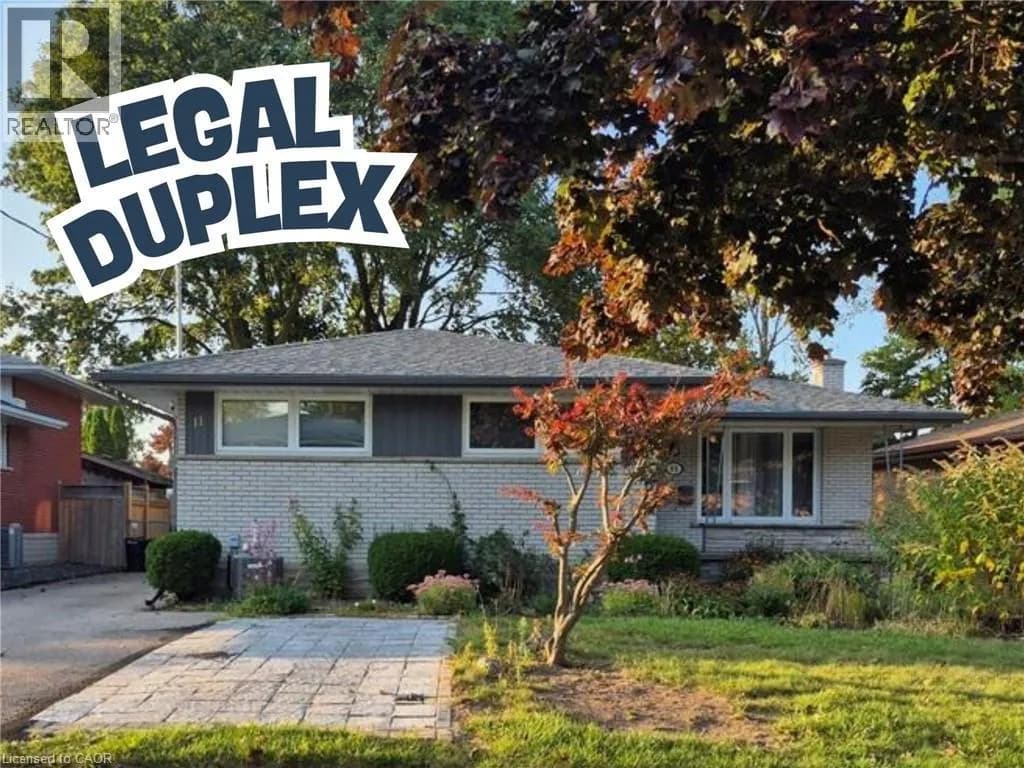 11 DUNCAIRN Avenue