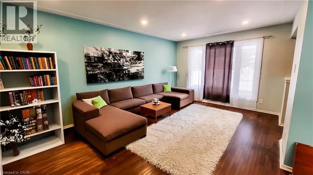11 DUNCAIRN Avenue — photo 4 of 21