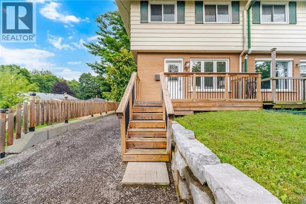 188 EDWARD Street — photo 3 of 32