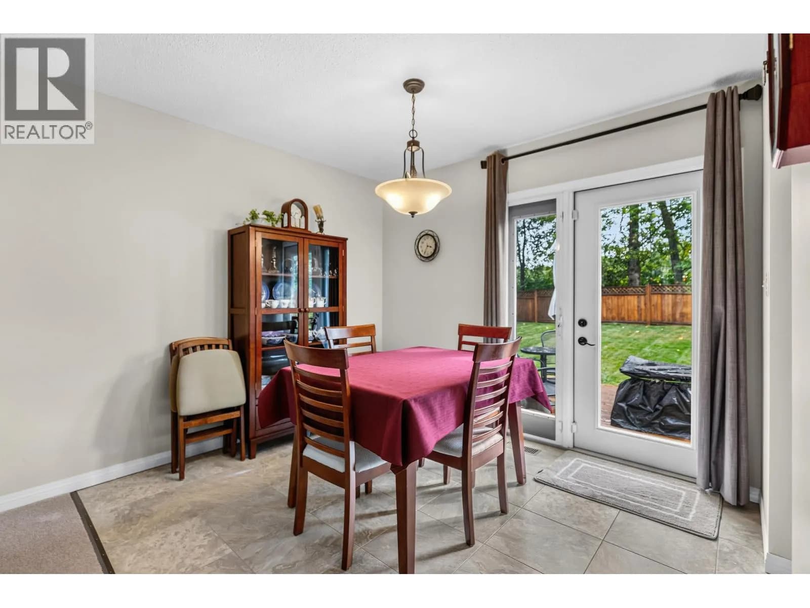 3275 MONAHAN CRESCENT — photo 4 of 34