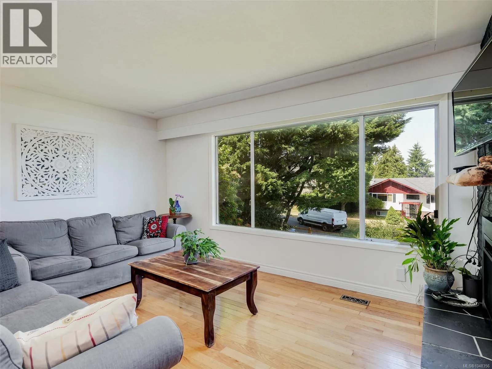 2027 Saltair Pl — photo 5 of 36