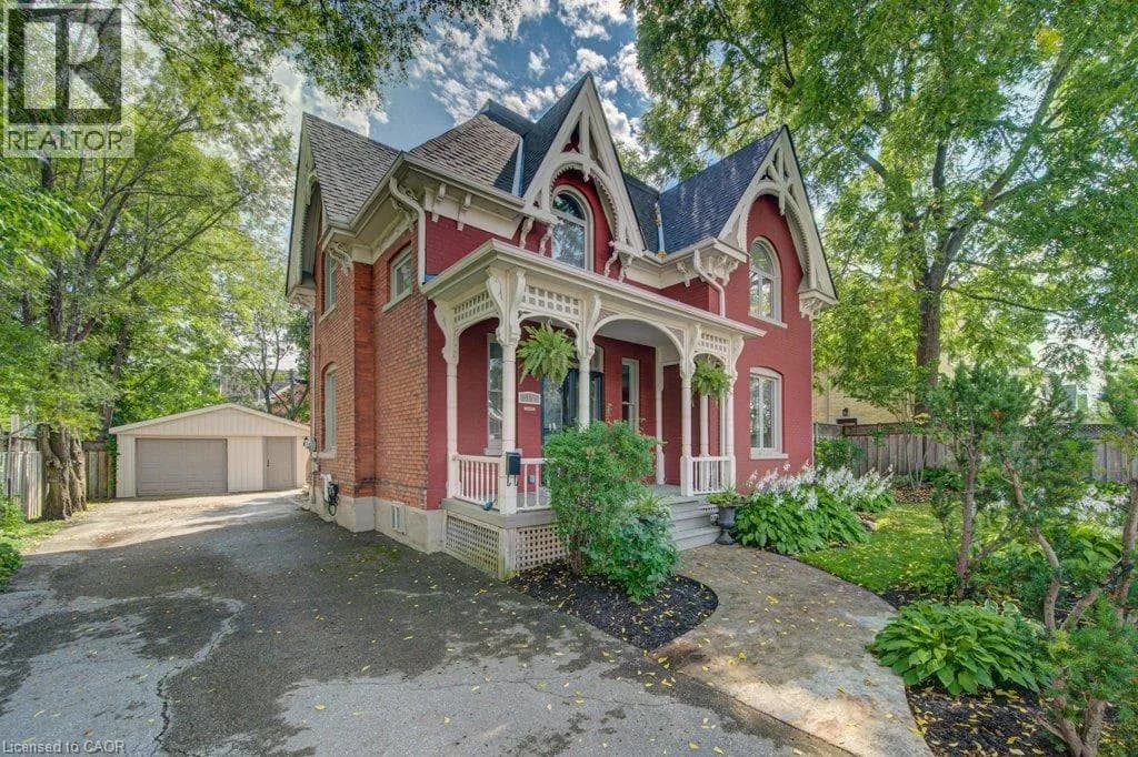 15 GILHOLM Avenue — photo 2 of 49