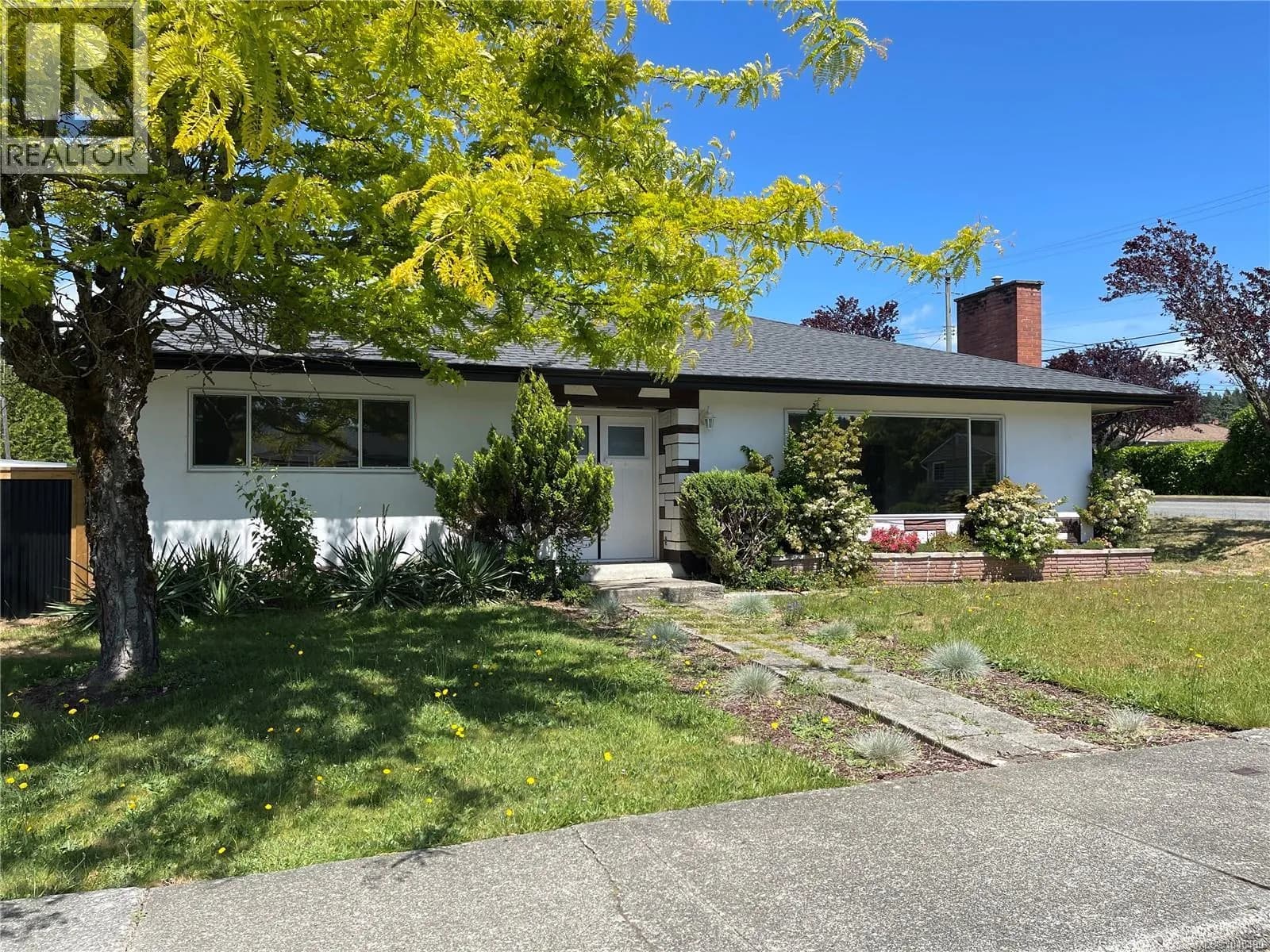 3811 Morton St — photo 2 of 25