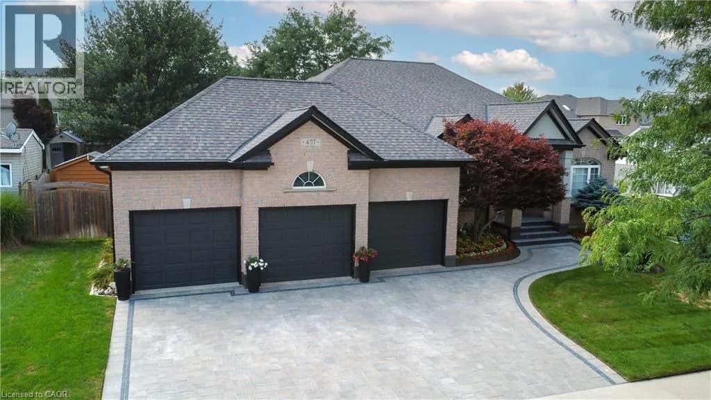457 CARYNDALE Drive — photo 3 of 49