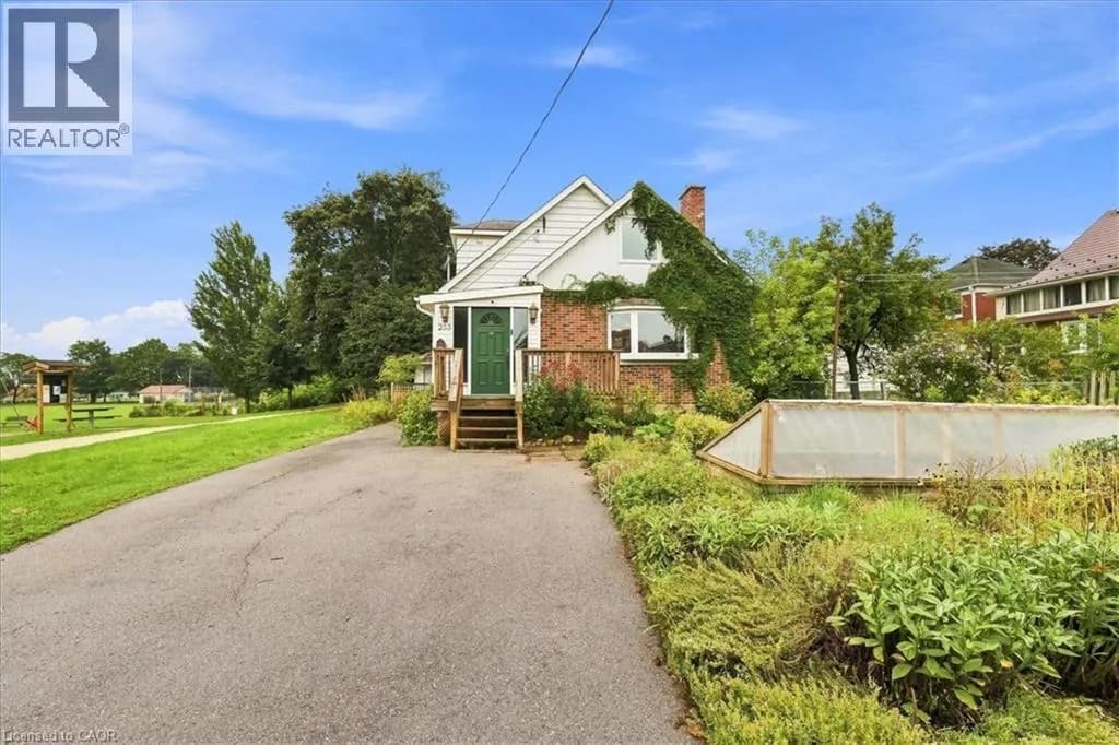 233 MANSION Street — photo 4 of 38