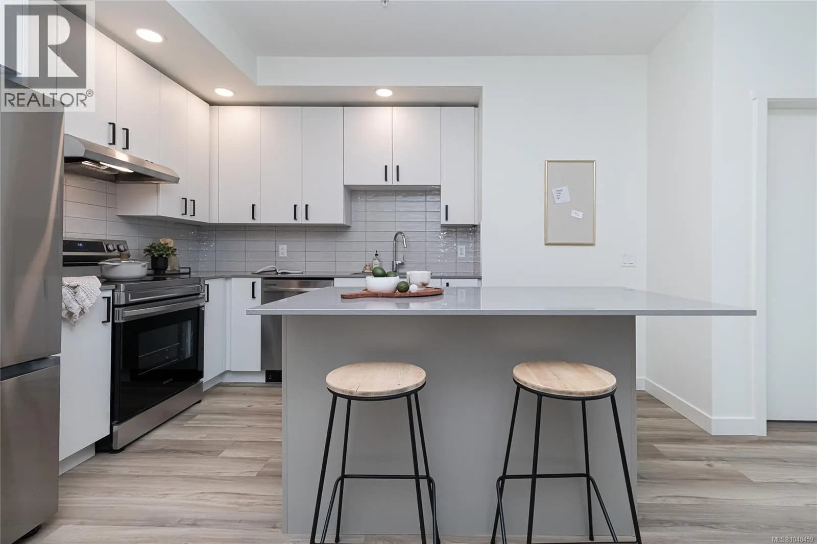 611 2390 City Gate Blvd — photo 4 of 36