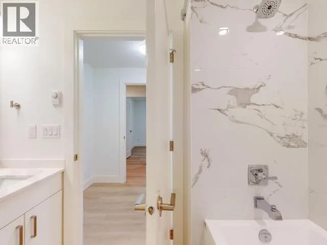 B2-6900 BURNABY STREET — photo 3 of 39