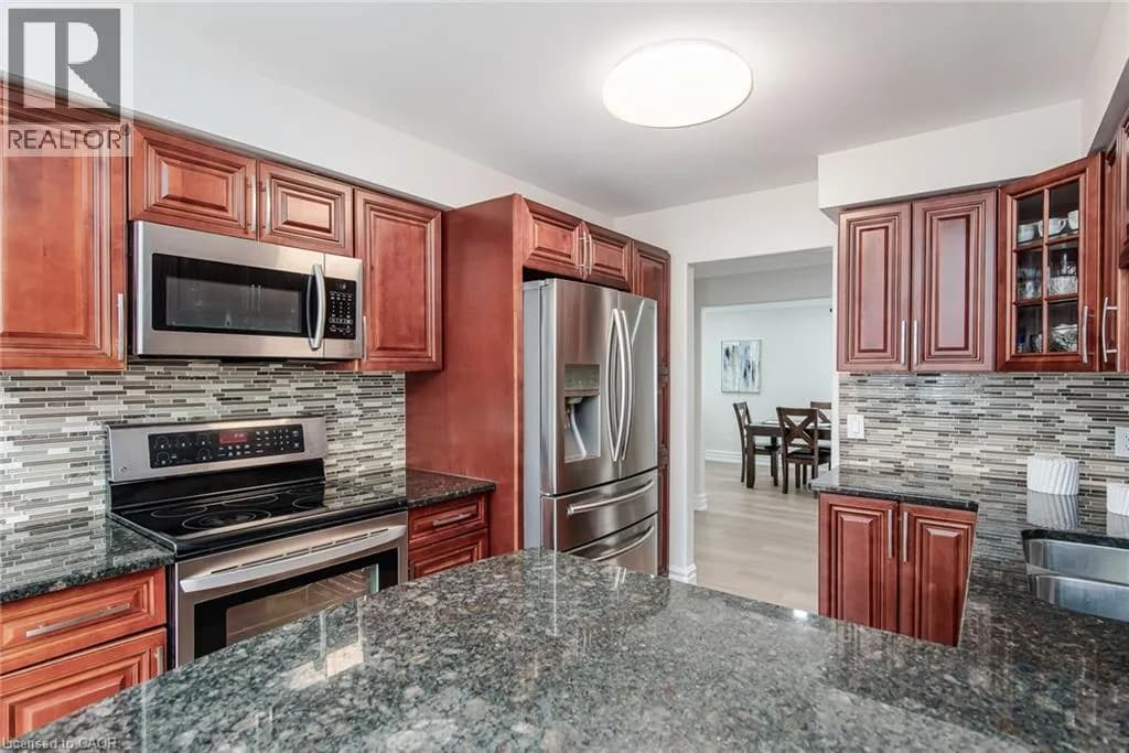 112 MICHENER Crescent — photo 3 of 50