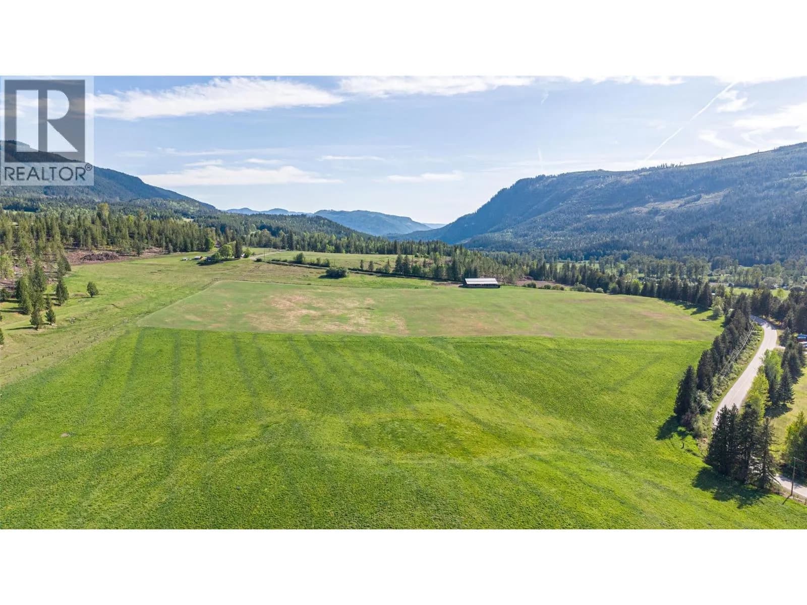 2465 Mabel lake Road — photo 3 of 21