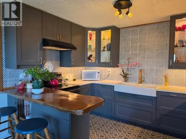 6-4420 QUEBEC AVE — photo 4 of 33