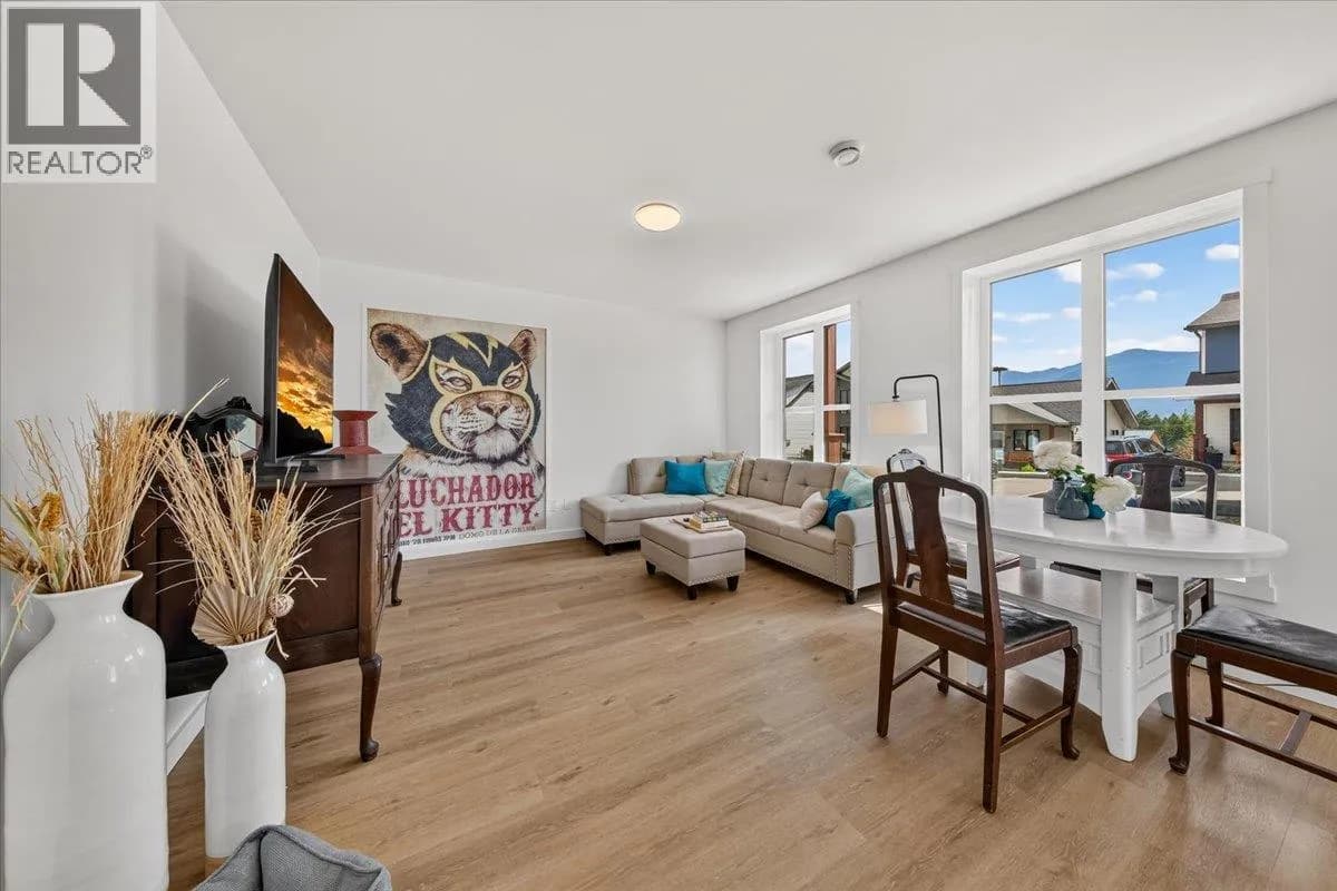 2098 Pine Tree Way Unit# 46 — photo 4 of 49