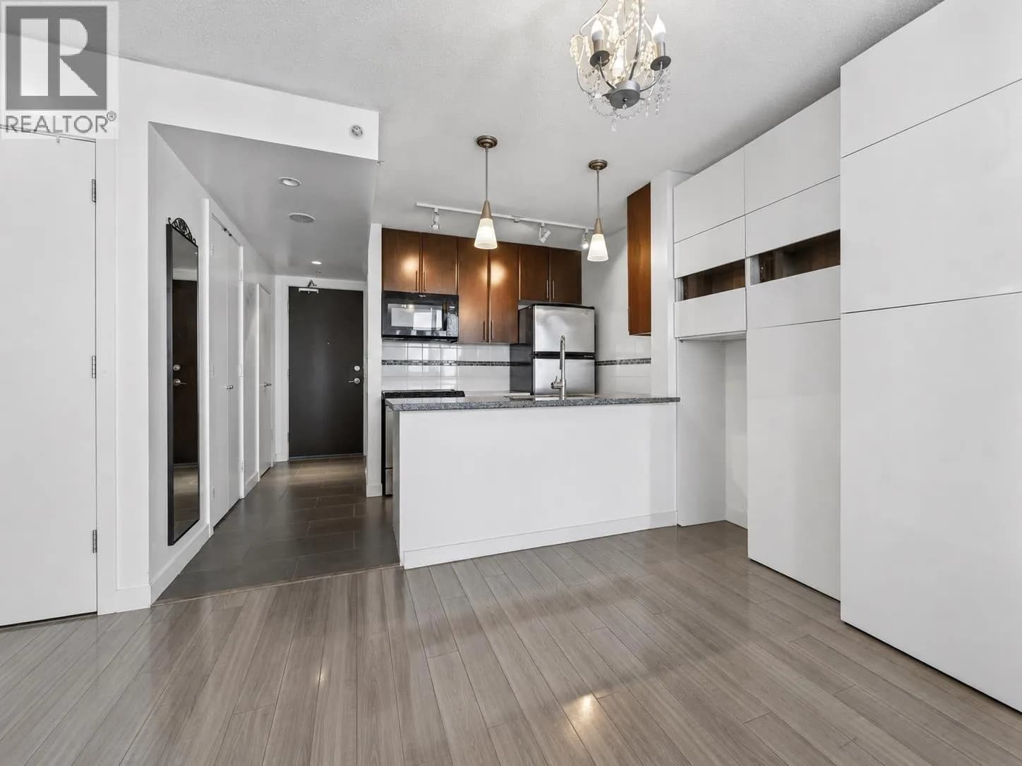 2309 688 ABBOTT STREET — photo 5 of 34
