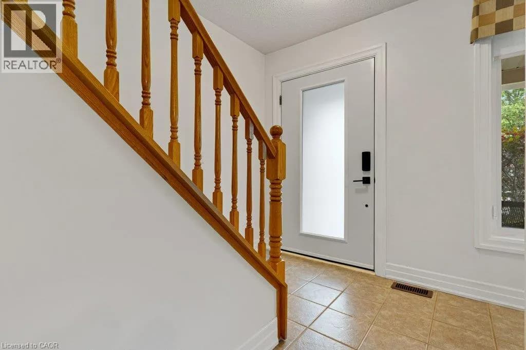88 BAGGS Crescent — photo 3 of 37