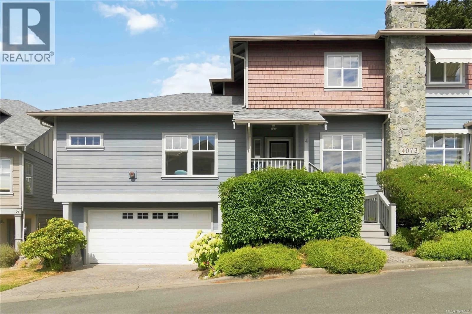 4 4073 Blackberry Lane
