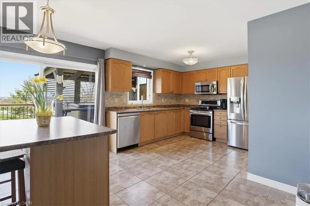 136 CARPENTER Road — photo 5 of 46