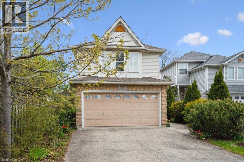 537 HAVENDALE Place — photo 3 of 41