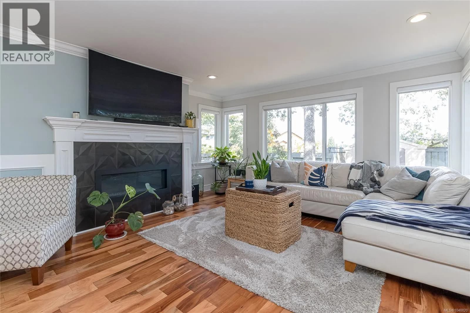 4081 Cedar Hill Rd — photo 3 of 49