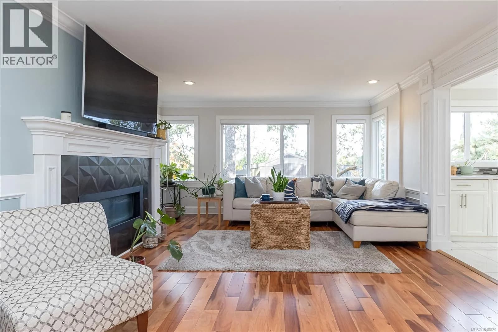 4081 Cedar Hill Rd — photo 4 of 49
