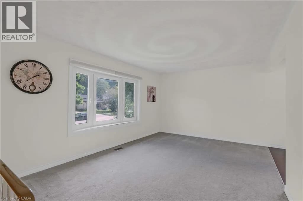 141 CEDAR CREST Street — photo 5 of 29